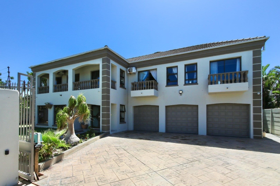 6 Bedroom Property for Sale in Sunset Beach Western Cape